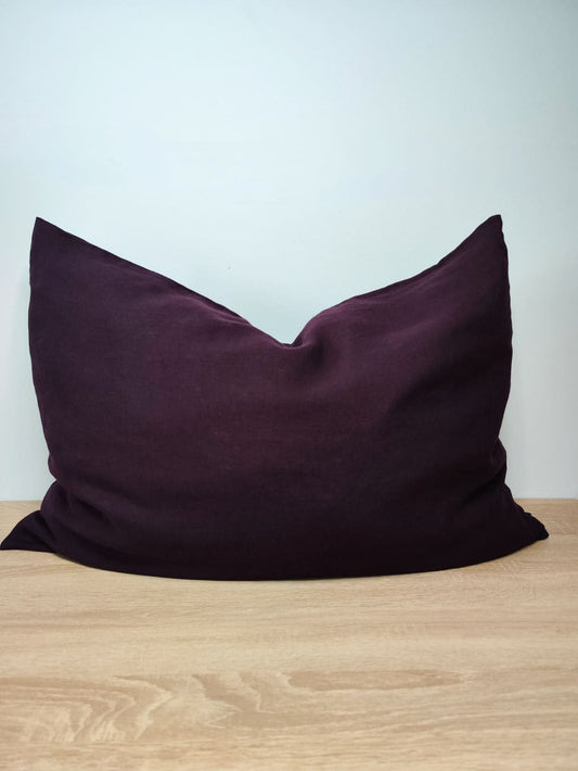 Housse de coussin en lin doux violet foncé